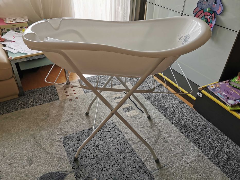 бебешка вана със стойка