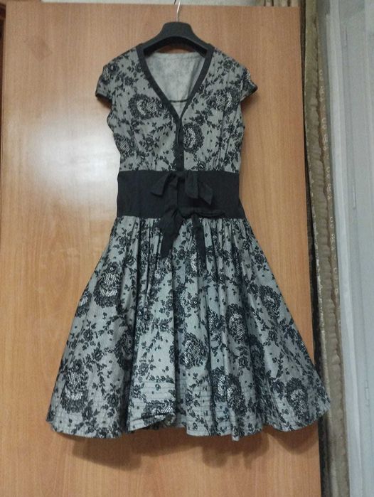 платья, размер S