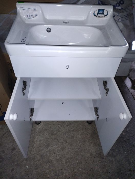 Шкафчик под раковину