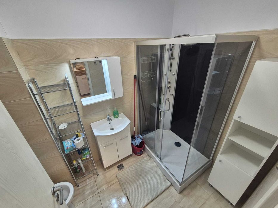 Garsoniera de închiriat Mobilata si utilată