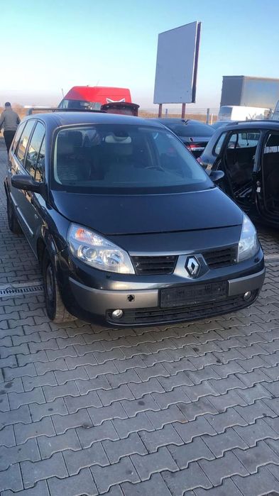 Dezmembram Renault Scenic 1.9 DCI an fabr. 2005