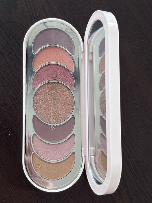 Rare Beauty   Discovery eyeshadow palette