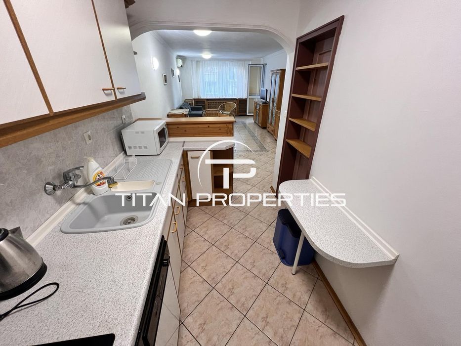 Дава се под наем Двустаен апартамент в Бургас, Лазур - 62 кв.м за 408 € - Снимка #4