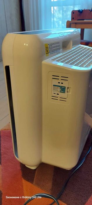 Пречиствател за въздух Coway AP-1512HH.