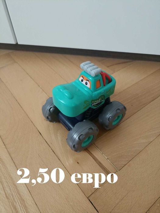 Бебешки играчки.