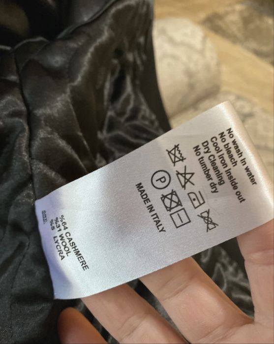 Palton scurt, superb Max Mara