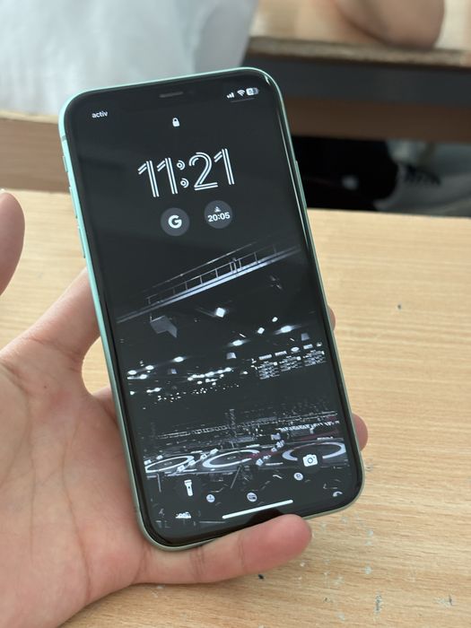 iPhone 11 ; 64gb