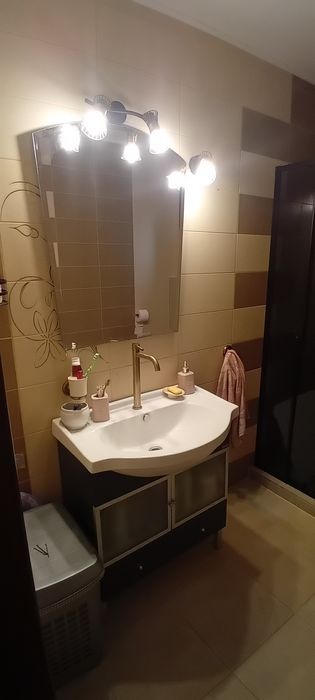 De vanzare apartament 3 camere