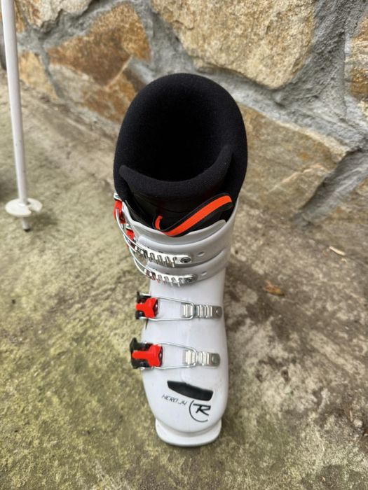 Ски обувки и ски Rossignol