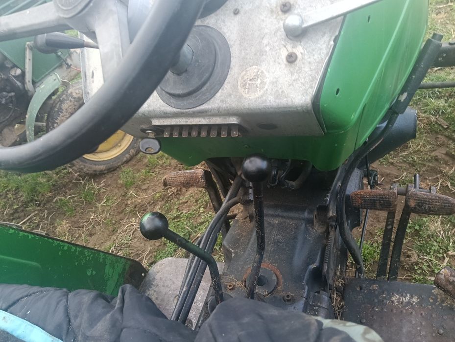 Vând Tractor deutz fahr