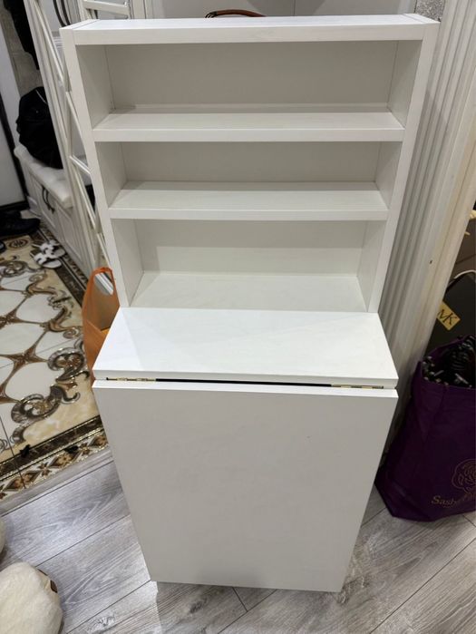 маникюрный столик со всеми материалами