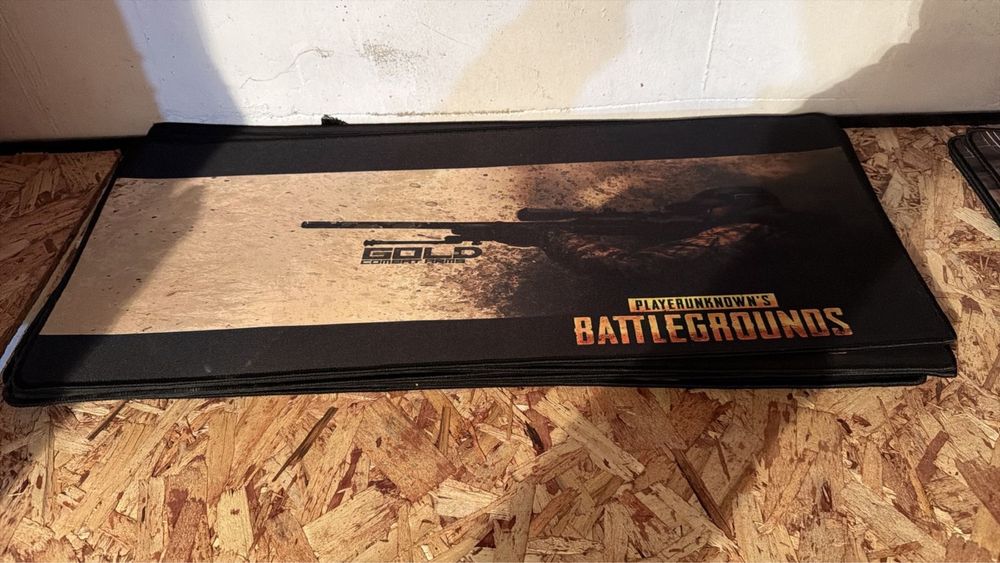 Коврики для мышки новые много