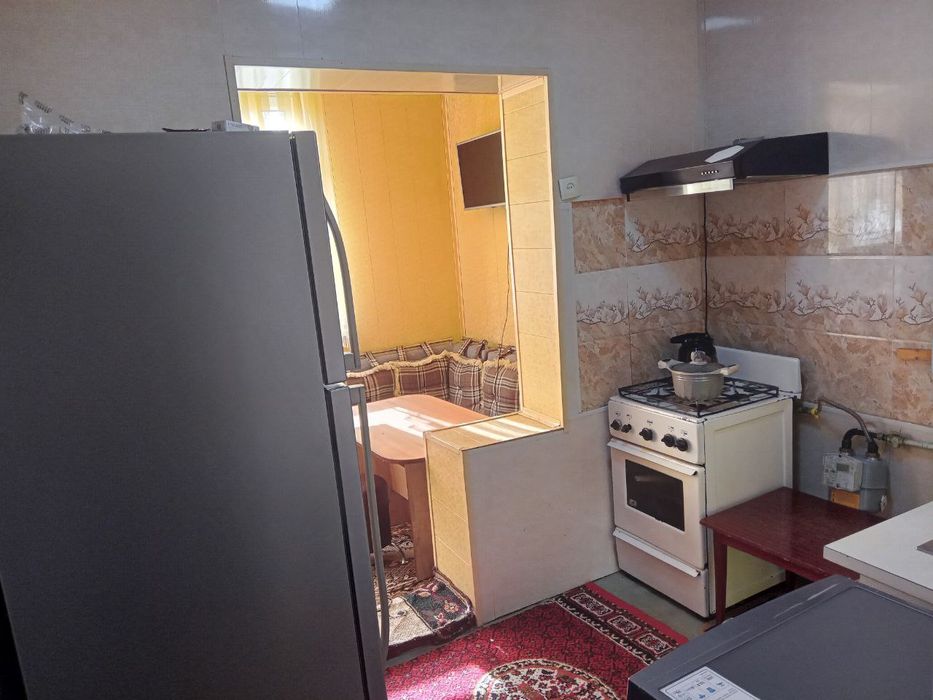 Uy sotiladi 3 xonali aranchada