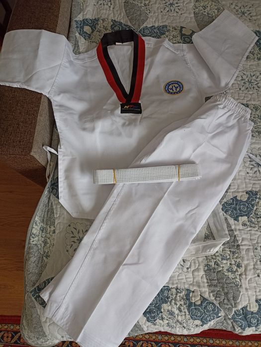 Кимоно для таеквондо