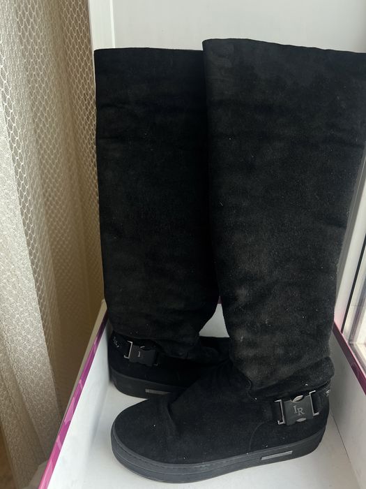 Сапоги женские продам