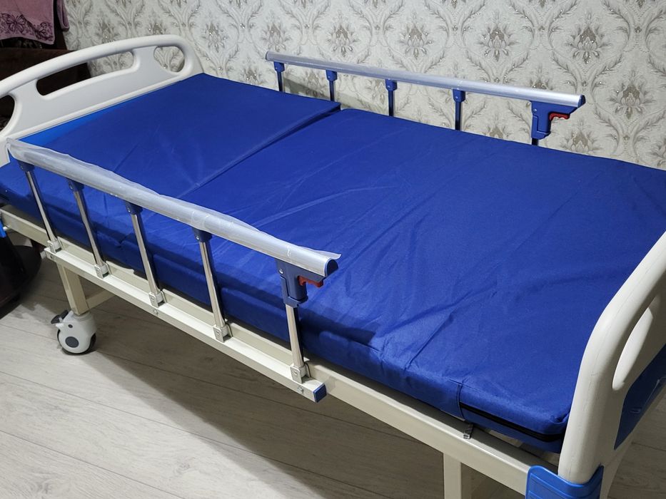 Медицинская кровать