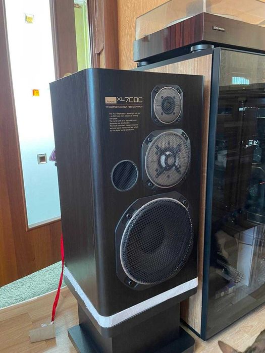 Sansui  муз.стойка