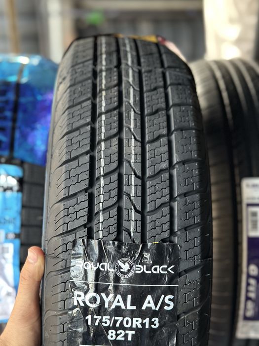 Royal Black 175/70R13 (Powertrac) A/S