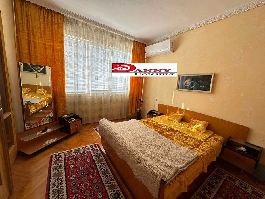 Продава се Тристаен апартамент в Лясковец - 90 кв.м за 745 €/кв.м - Снимка #3