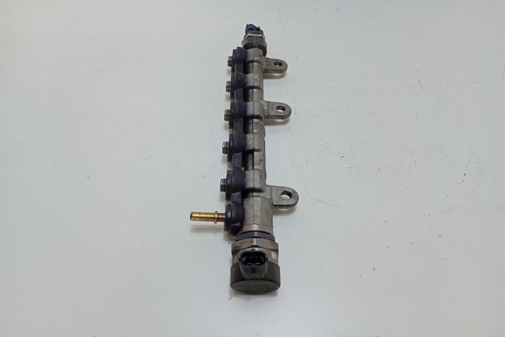 Rampa injectoare 2.0 dci 175217750R Renault Koleos prima generatie se