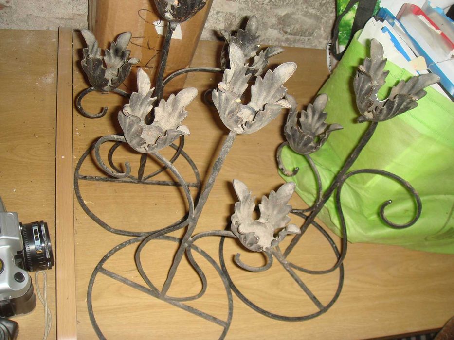 Sfesnic Sfesnice Suporturi Suport Lumanari din fier forjat Metalice