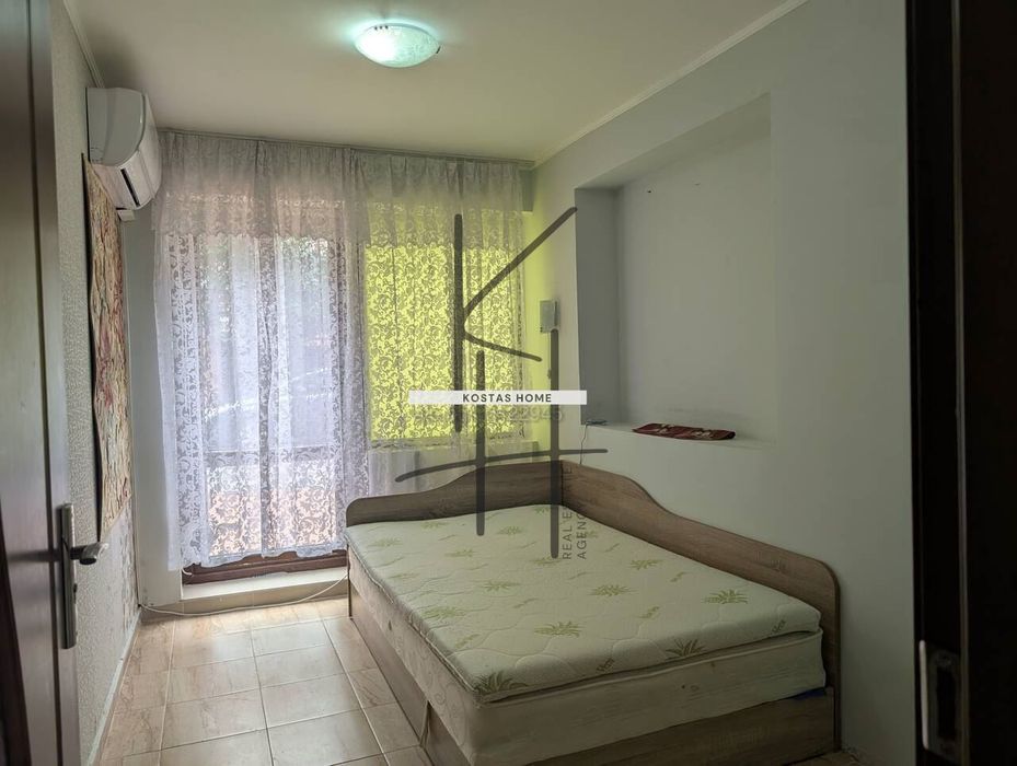 Продава се Тристаен апартамент в Варна, Център - 50 кв.м за 2160 €/кв.м - Снимка #2