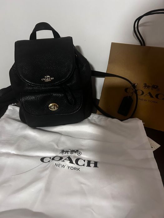 Coach раница малък размер