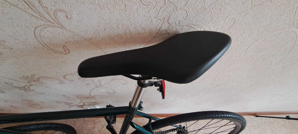 Фирменный велосипед продам  торг не интересует