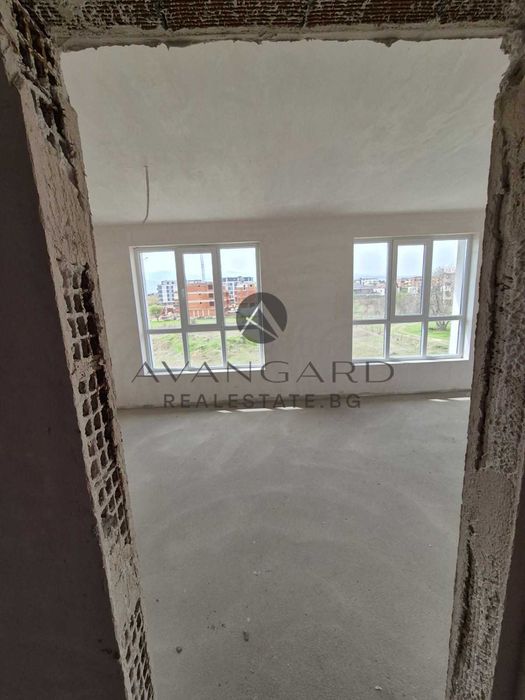 Продава се Тристаен апартамент в Пловдив, Кючук Париж - 85 кв.м за 1530 €/кв.м - Снимка #1