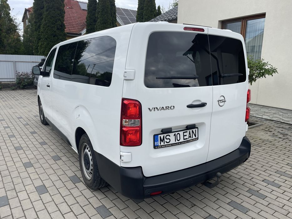 Opel Vivaro,2.0 Diesel,150 CP,8+1 l, Varianata Lunga