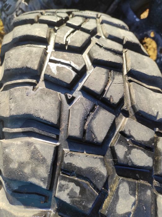 Гуми с джанти за джип