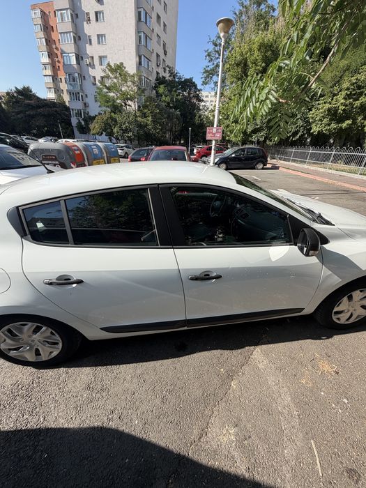 RENAULT Megane 2012 — imagine 9