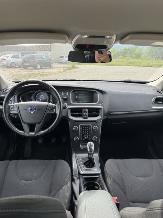 Dezmembrez Volvo V40 T3//Morizare 1.5 Benzina//Orice piesa