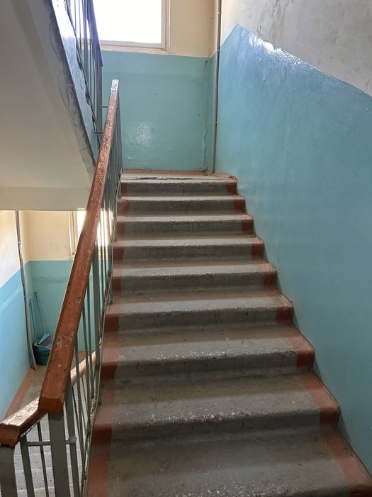 Продам 2 квартиру  Есет Батыр 105 к2