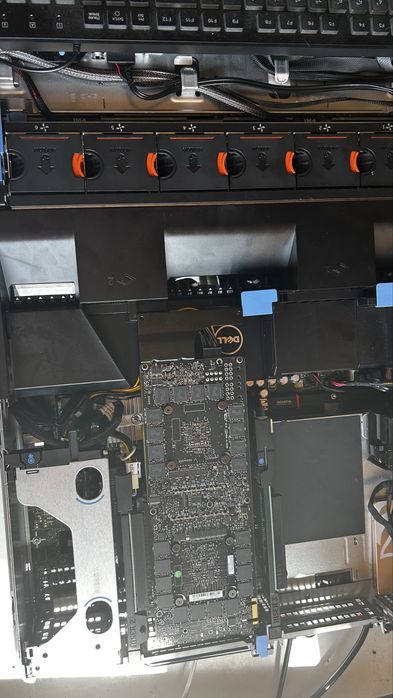 PowerEdge R720 – 128GB RAM, 18TB storage