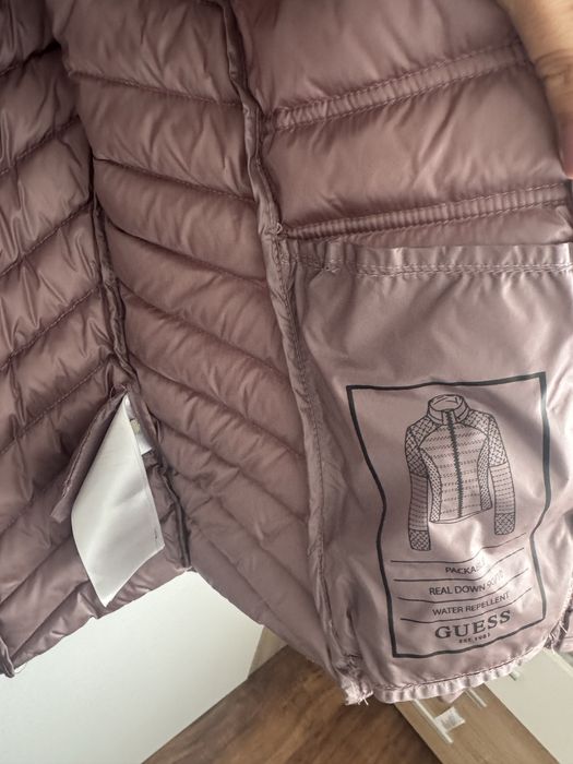 Дамско яке Guess