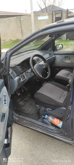 Nissan Prirae 1992 газ-бензин