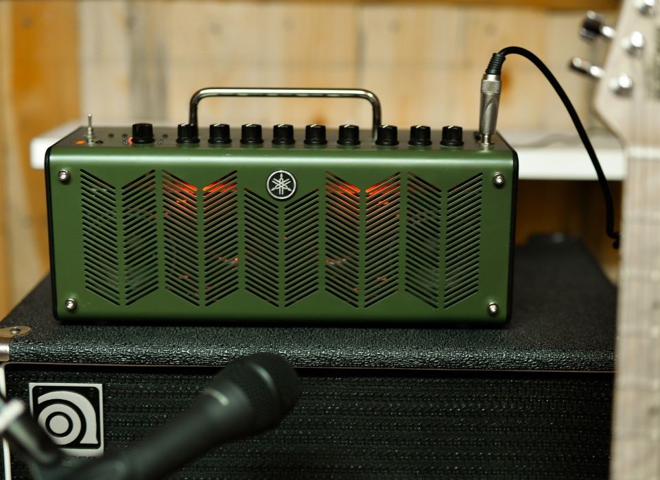Гитарный усилитель Yamaha THR10X