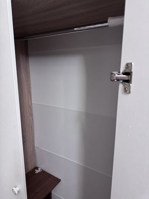 Отдам шкаф за яблоки