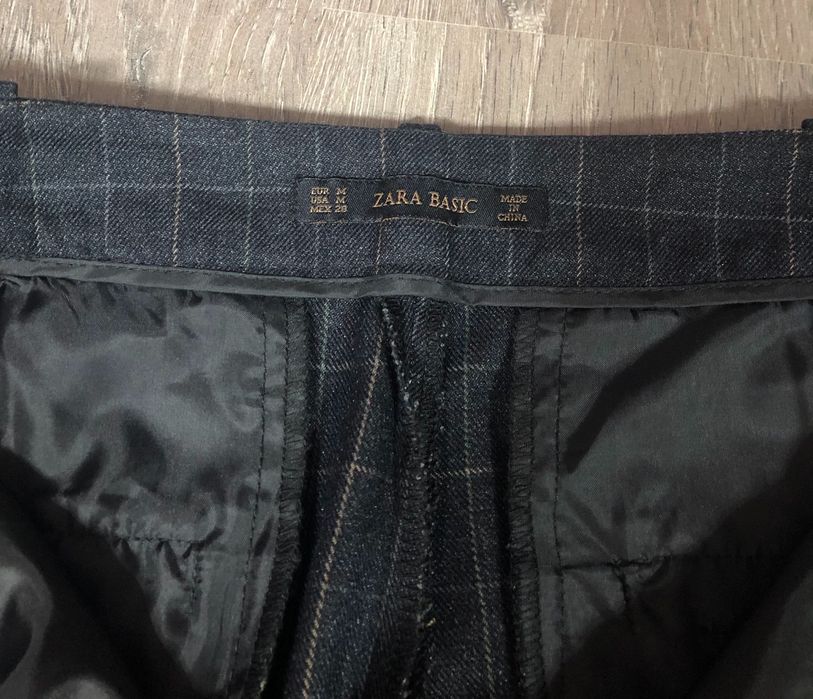Pantaloni noi Zara mărime M pantaloni cu carouri pantaloni dungi Zara