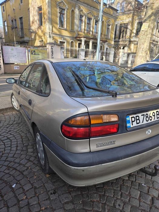 Рено Лагуна  Бензин/газ