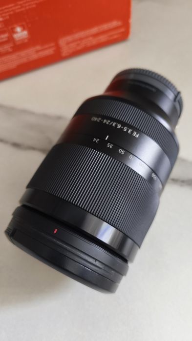 Продам объектив Sony 24-240mm