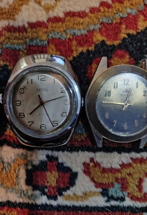 Часы на запчасти.