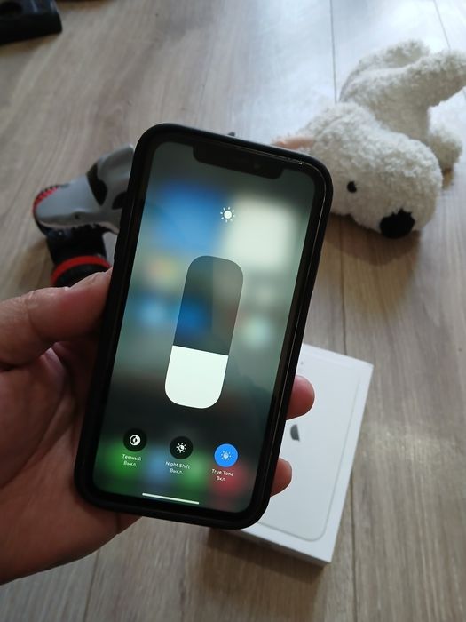 Продам iPhone 11 128гб