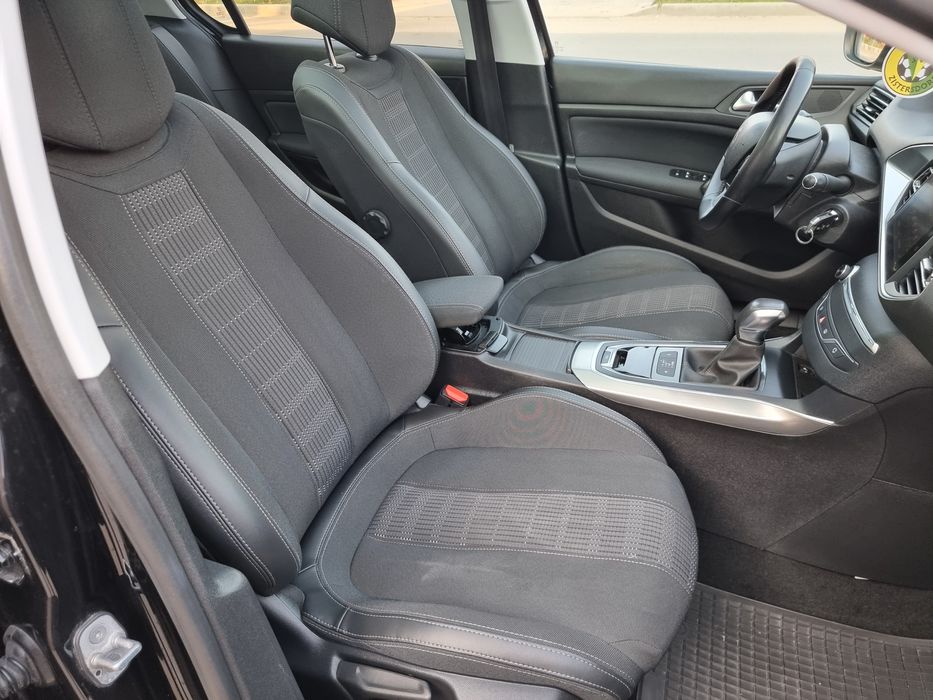 PEUGEOT 308 1.2 Benzina AUTOMAT AN 2018 Euro 6