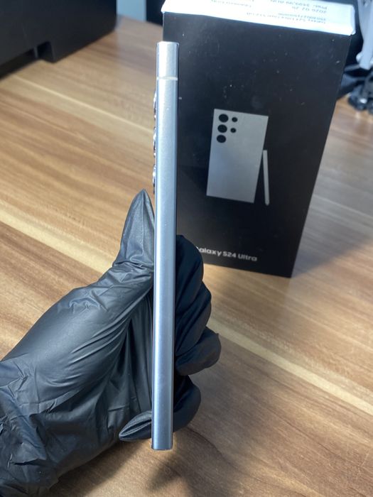 Samsung Galaxy s24 ultra • 512 GB • Titanium Gray