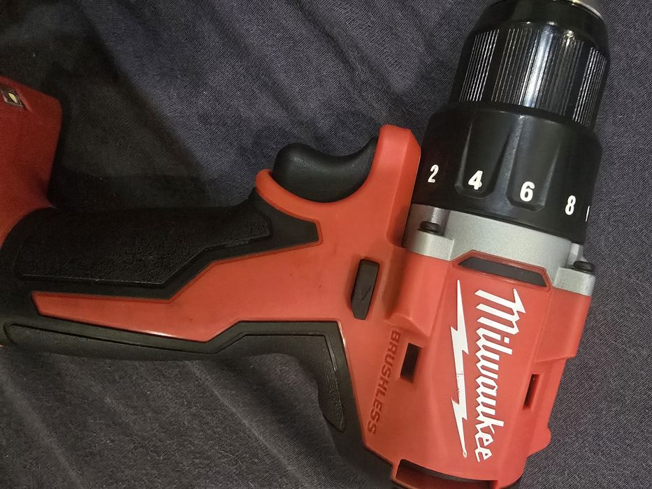 Milwaukee m18 Blddrc impecabila