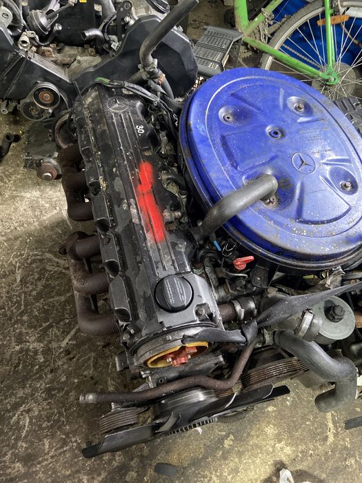 Запчасти на мерседес 124-220