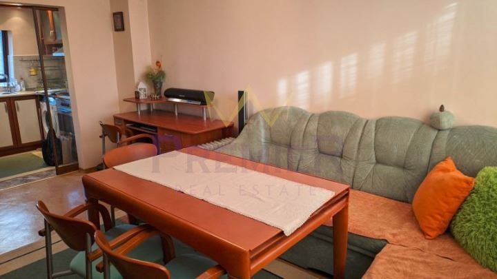 Дава се под наем Двустаен апартамент в Варна, Левски - 60 кв.м за 484.5 € - Снимка #2