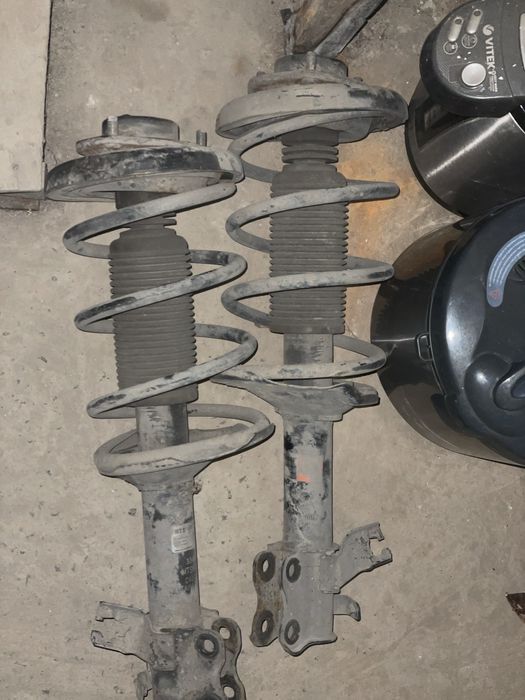 Автозапчасти амортизатор диски